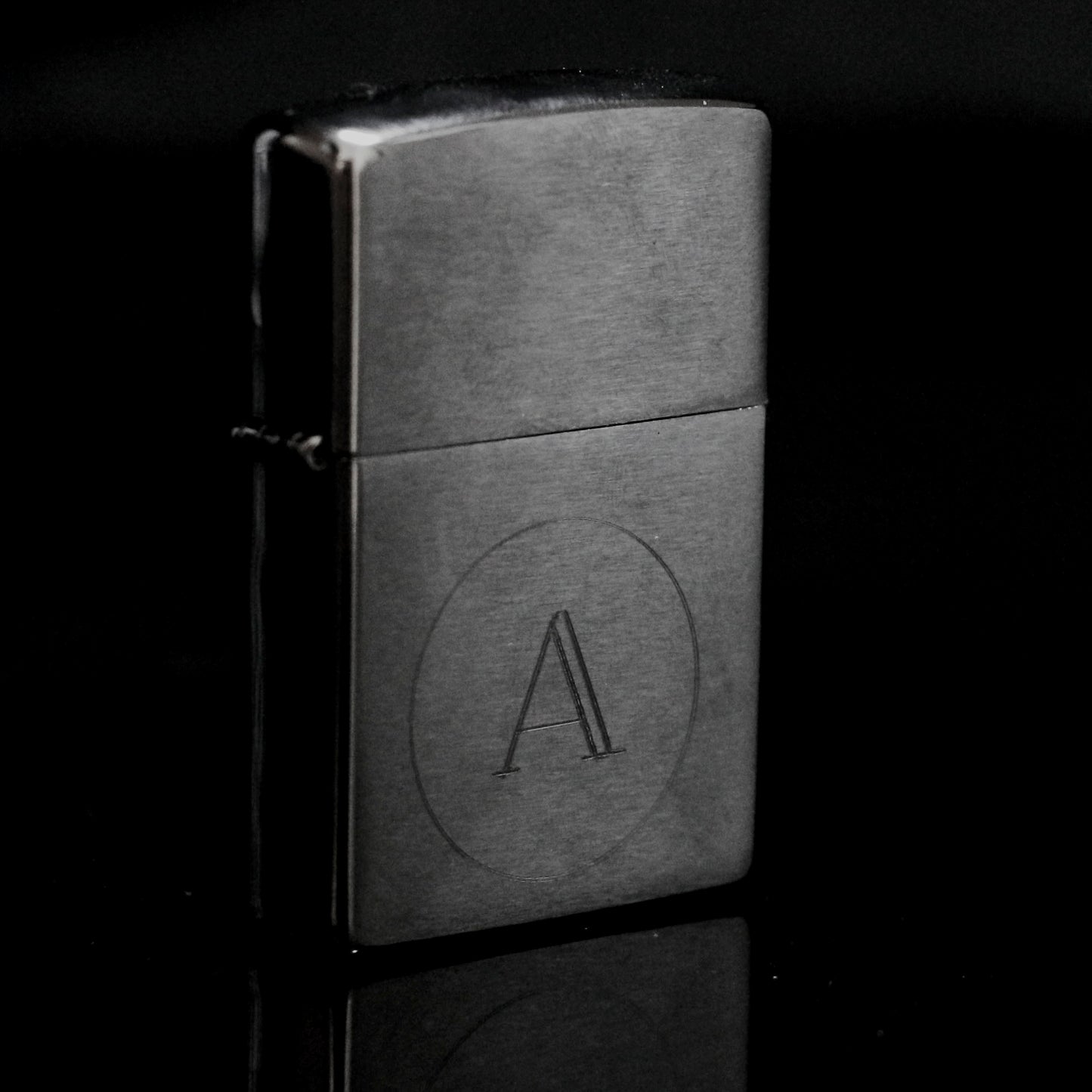 Ω. Zippo Ασημένιος Matte